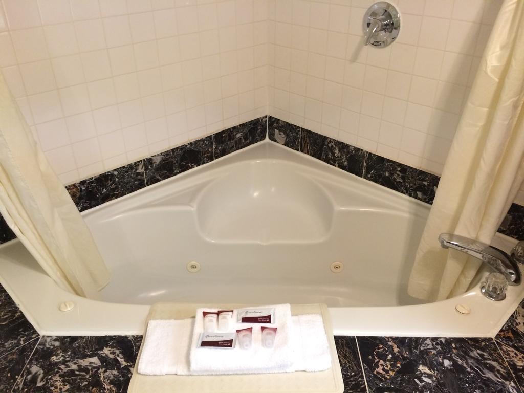 King Oscar Motel Сентралия Екстериор снимка