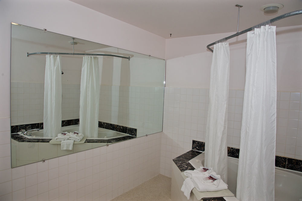 King Oscar Motel Сентралия Екстериор снимка