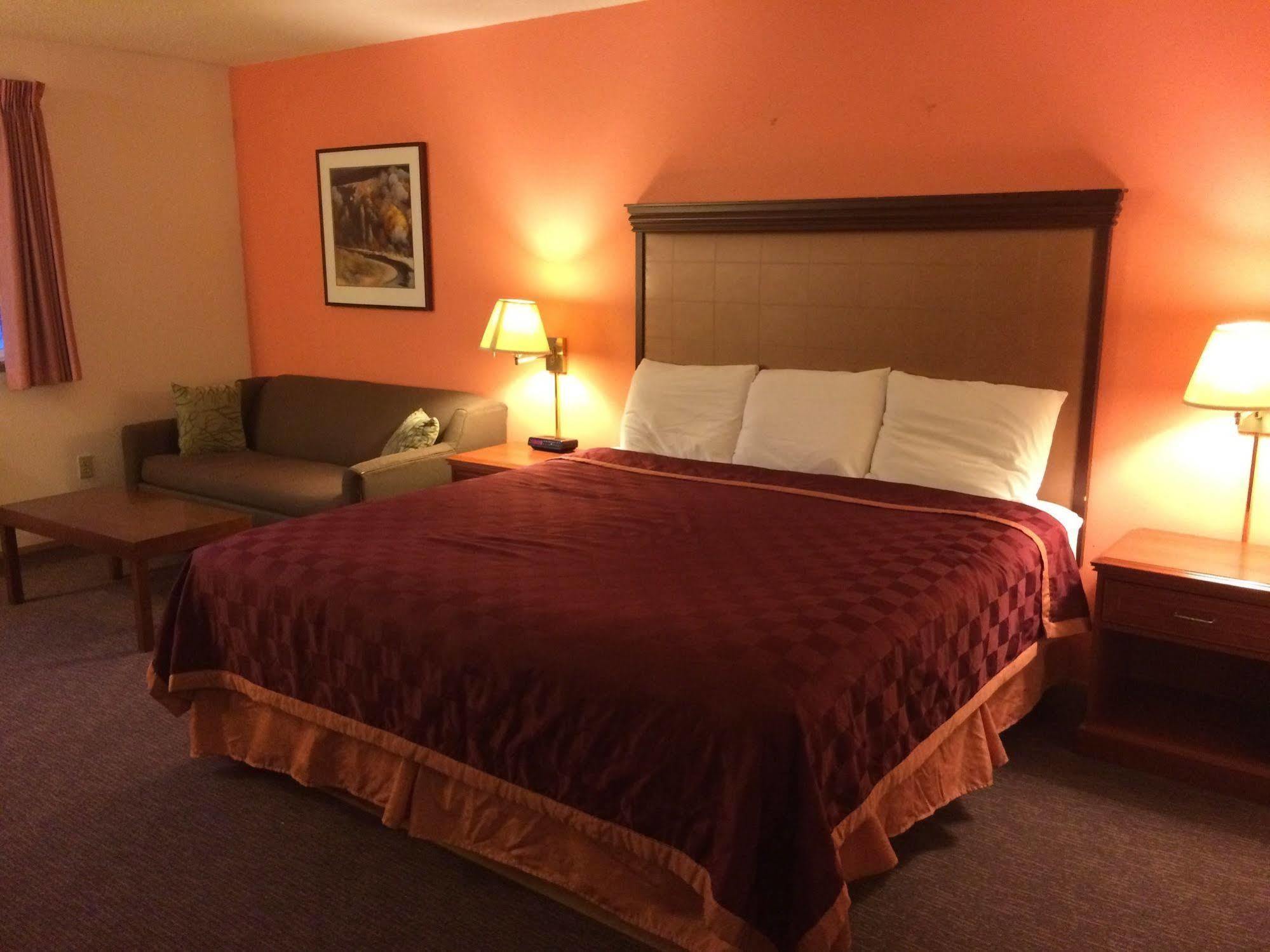King Oscar Motel Сентралия Екстериор снимка