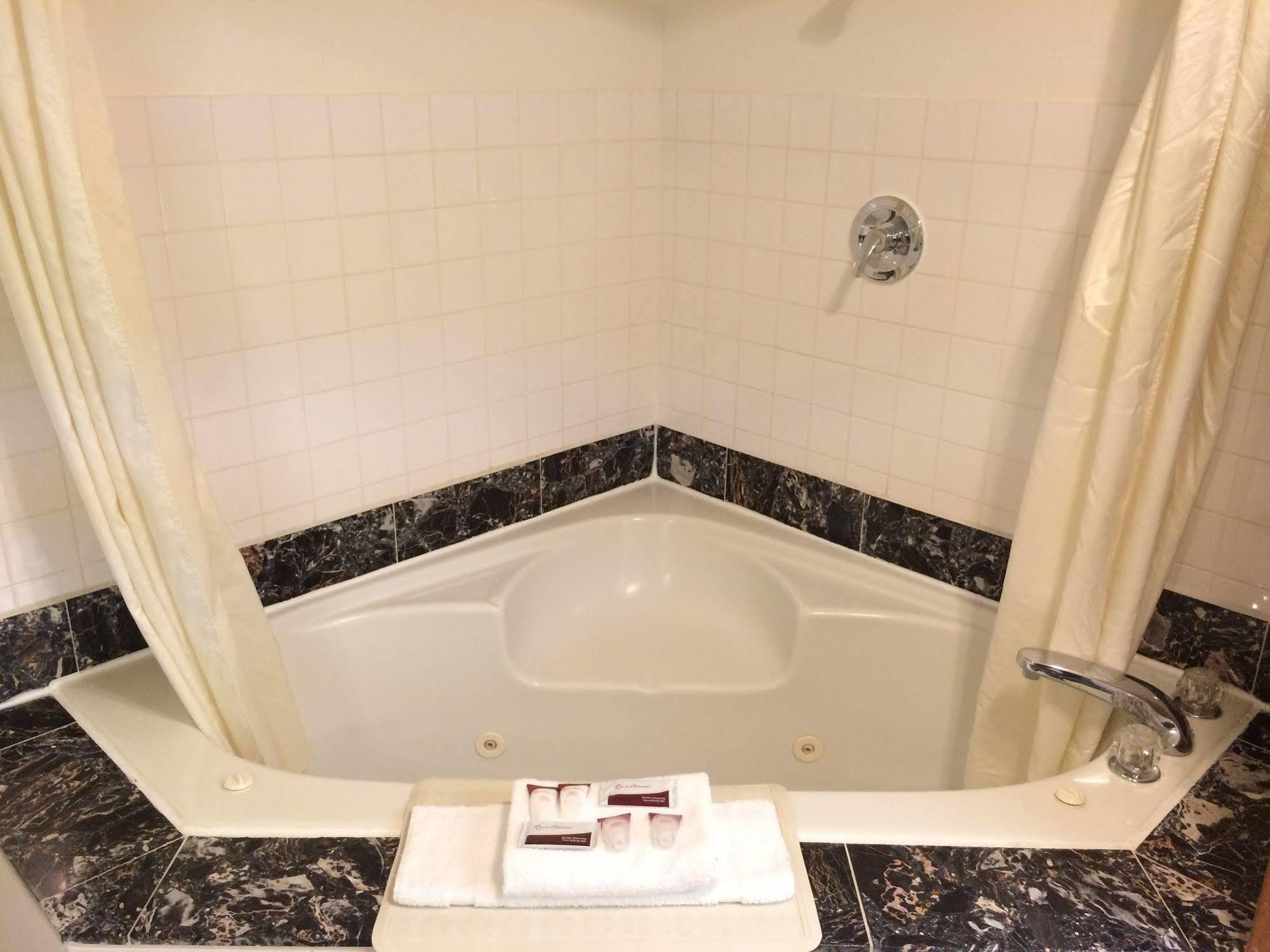 King Oscar Motel Сентралия Екстериор снимка