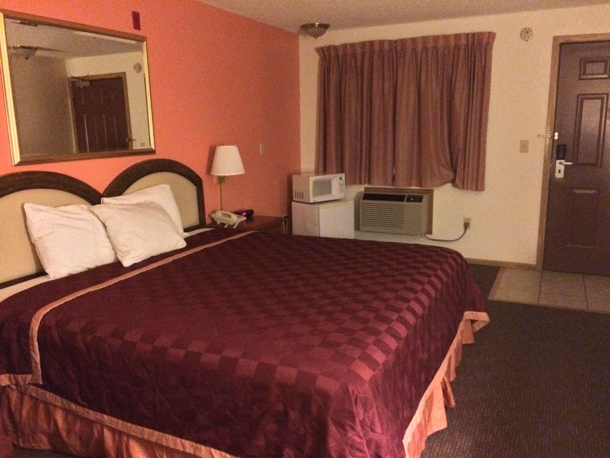 King Oscar Motel Сентралия Екстериор снимка