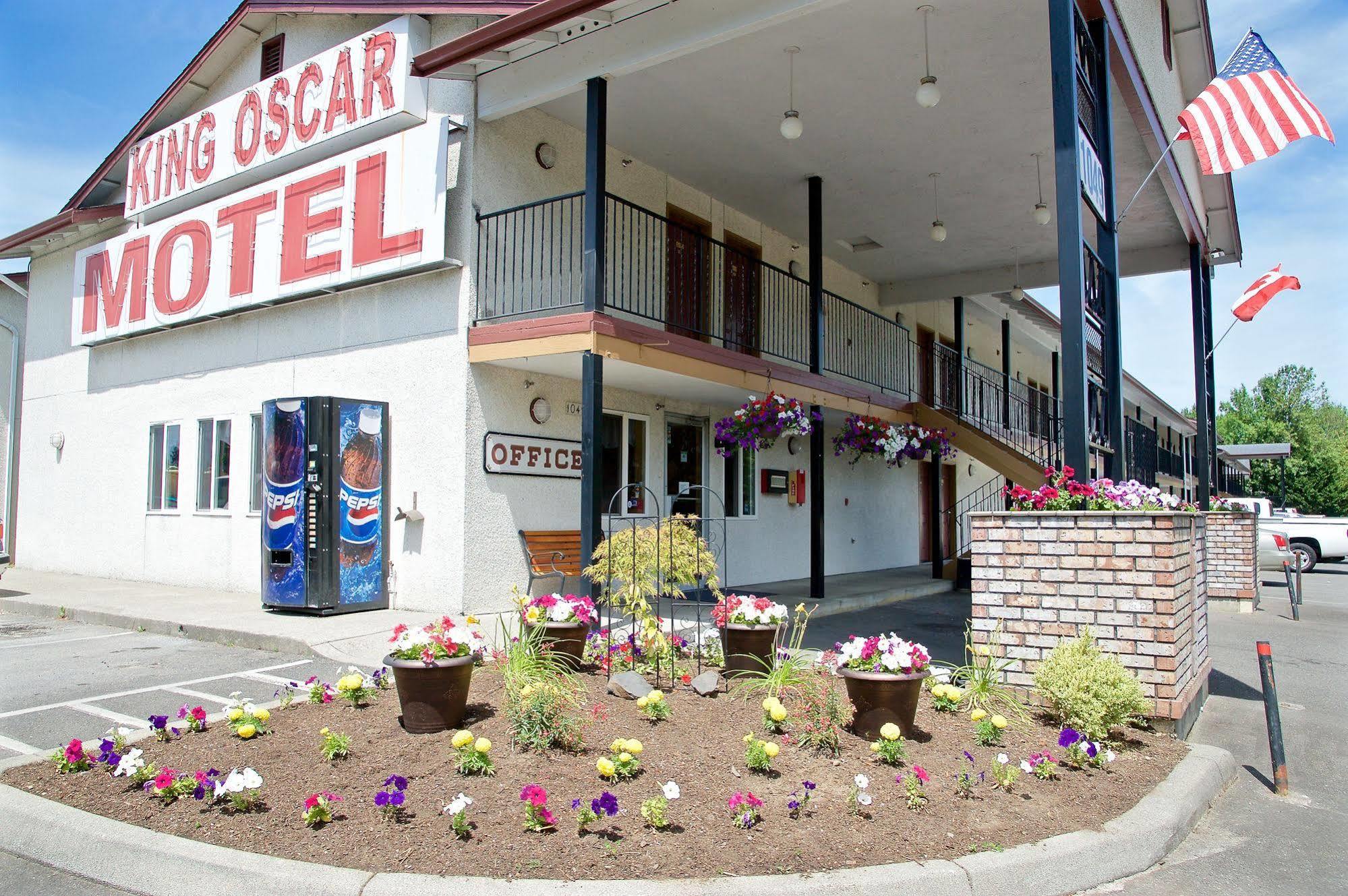 King Oscar Motel Сентралия Екстериор снимка